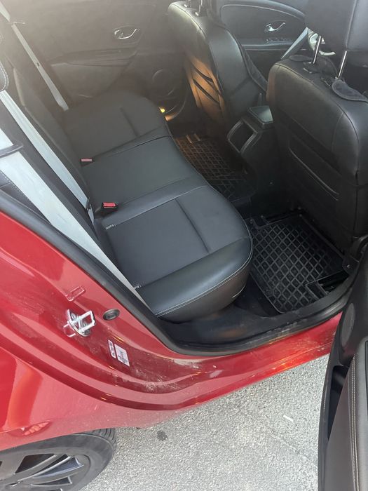 Рено меган 3 2012 рік