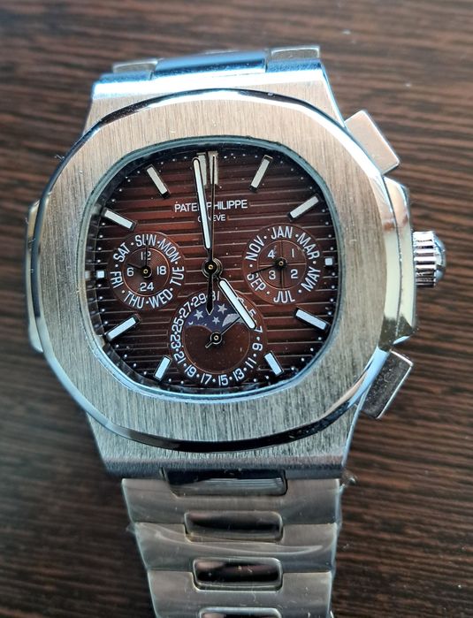 Годинник Patek Philippe .