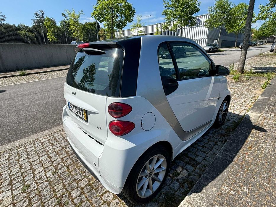 Smart ForTwo Coupé 0.8 CDI Passion 54cv – 2013 | 78.000 km | Nacional