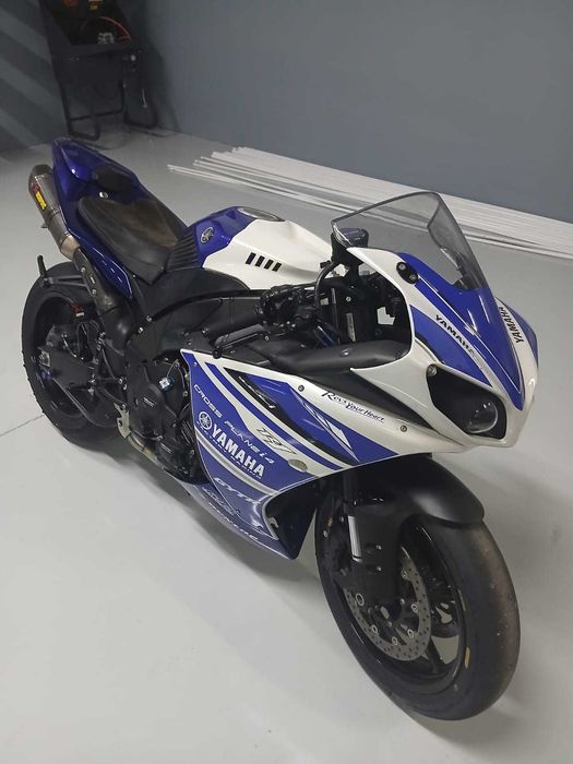 Moto Yamaha yzf R1