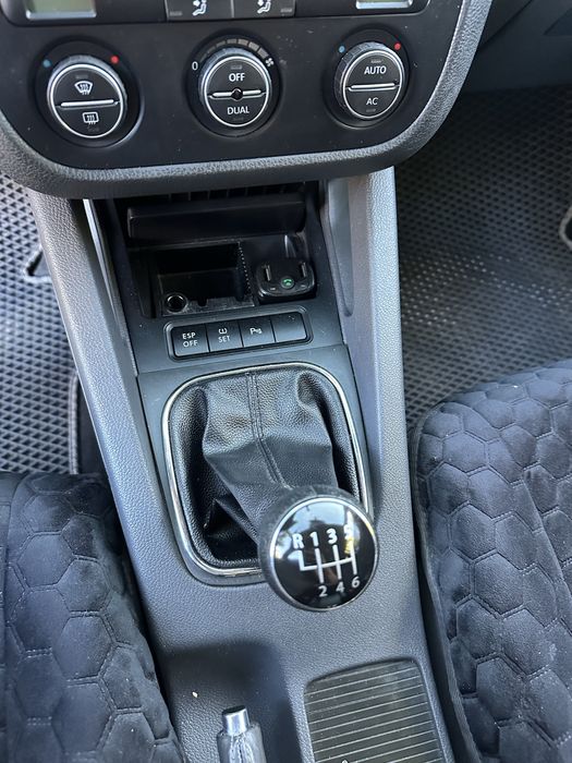 Volkswagen Golf 2009 року