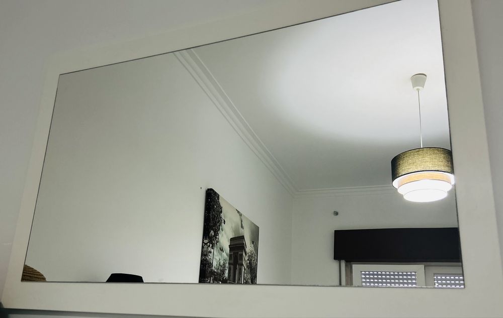 Conjunto Espelho + Cómoda (madeira Paços de Ferreira)