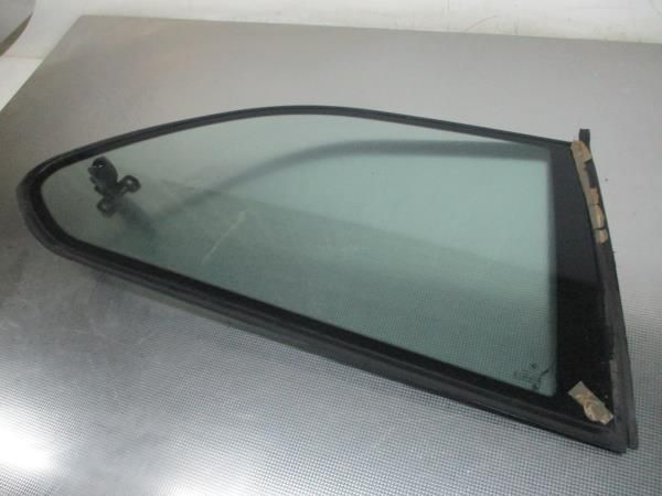 Vidro do painel trás direito BMW 3 Compact (E36)