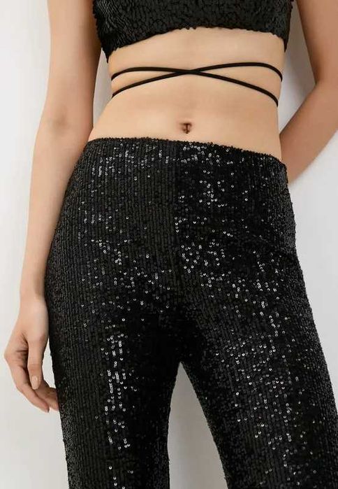 Zara  брюки клеш черные стрейч-гипюр с пайетками р.XS