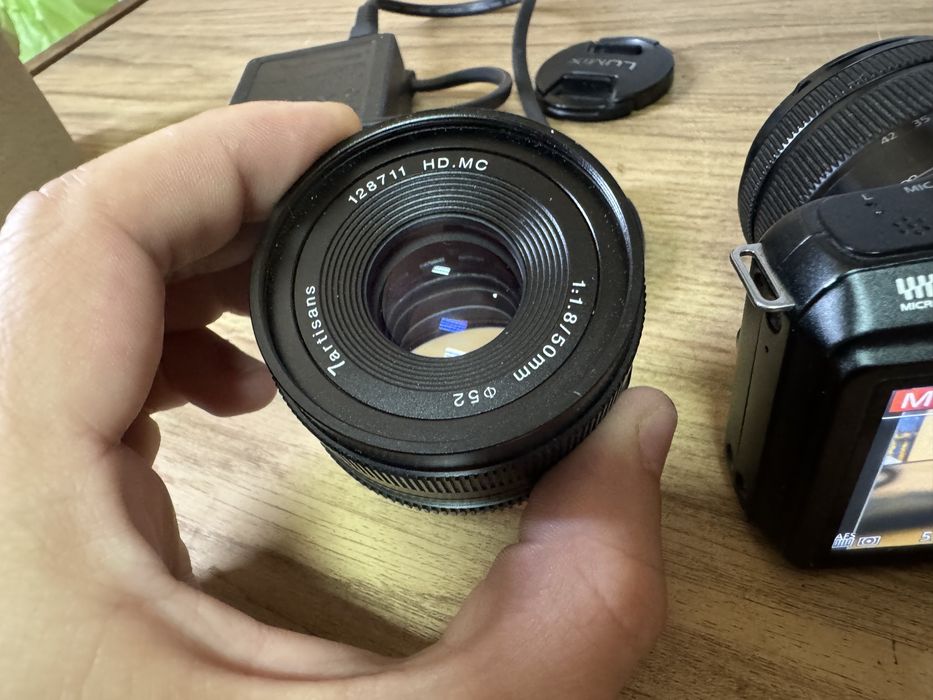 Продам свій Panasonic Lumix GF5 14-42 + 7artisans 50mm f1.8 1222