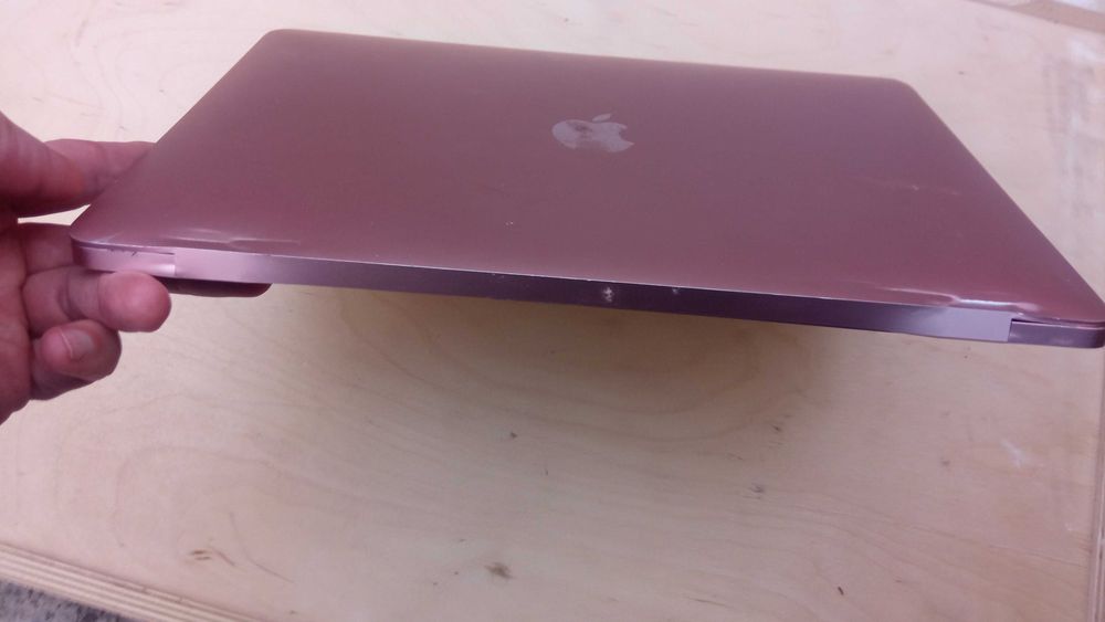 Продам MacBook Air 13