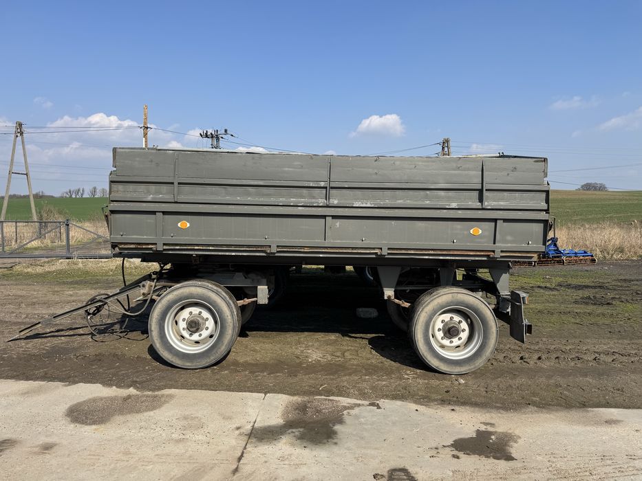 Przyczepy HL 6011