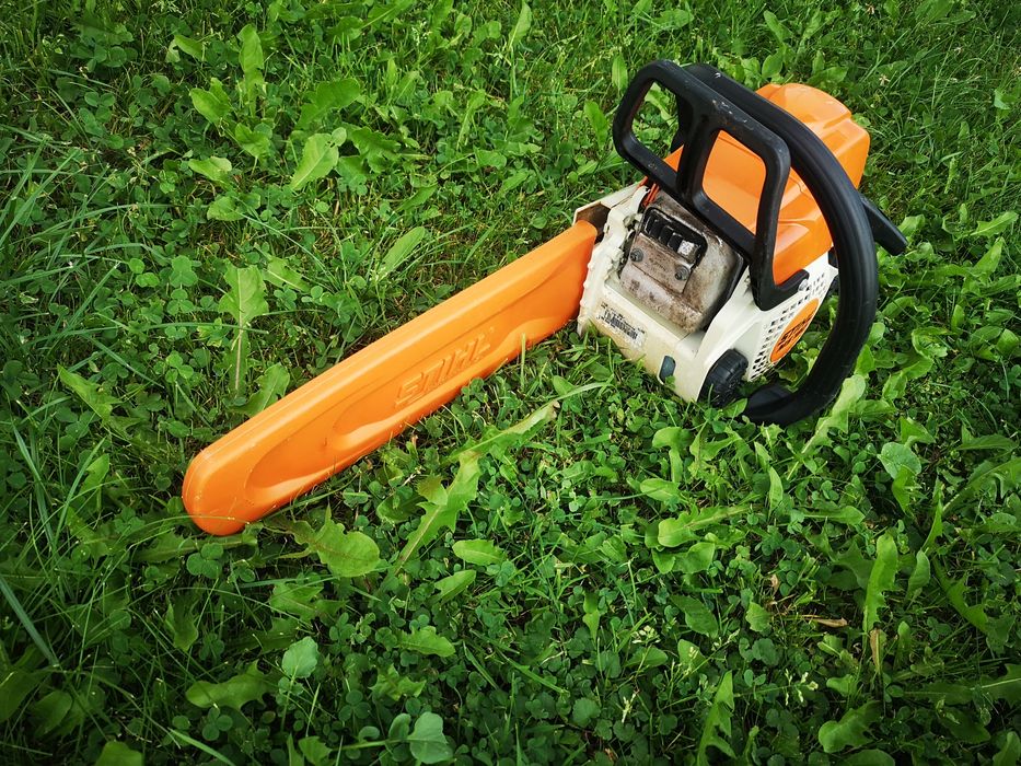 Piła Pilarka stihl 180