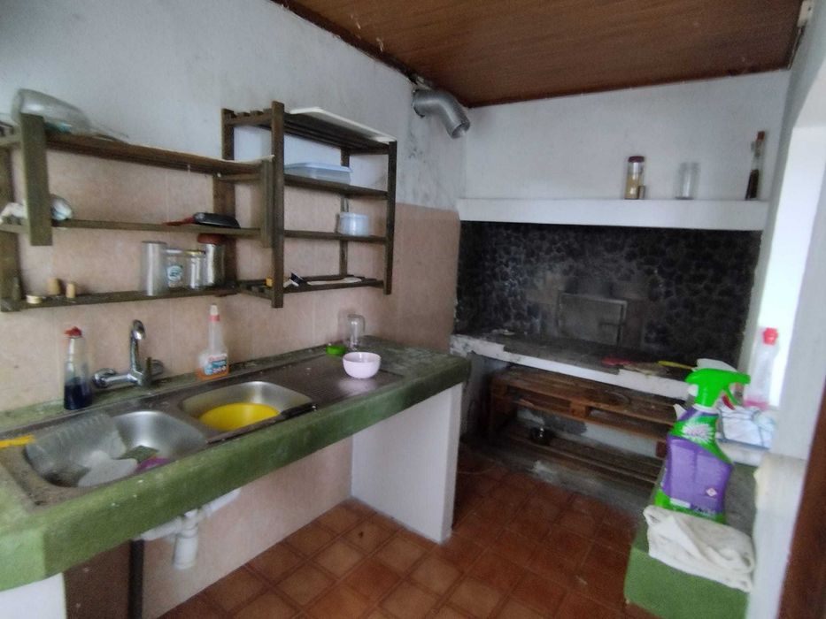 Moradia T2 - com garagem e quintal