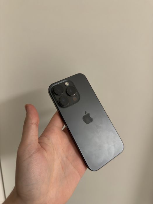 Вживаний iPhone 15 Pro 128Gb. (Black Titanium)