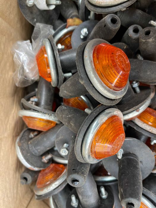 повторитель на крыло волга ваз 2101.24