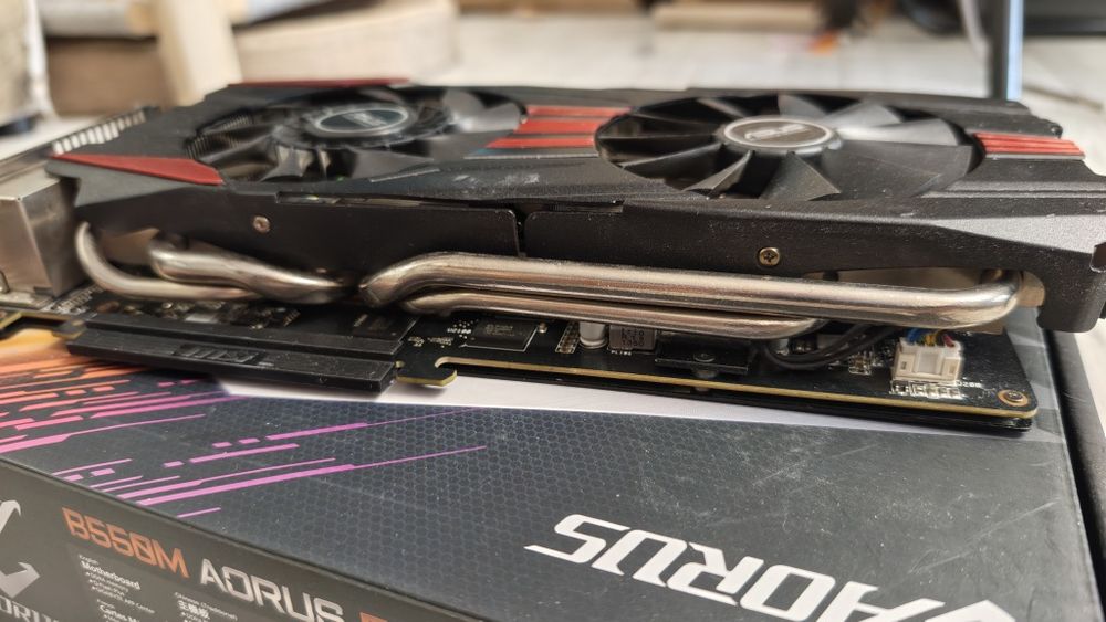 Karta graficzna Asus R9290