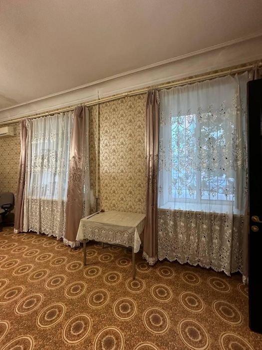 Продам 3-кімн квартиру біля Музкомедії, вул. Ясна (3-203-029)