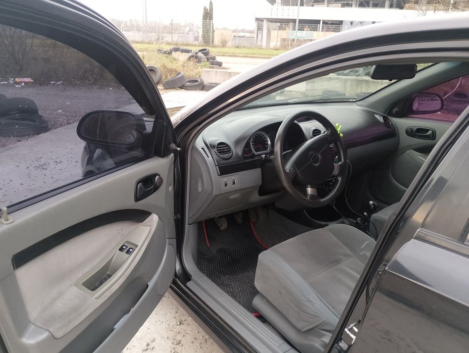 Продам Chevrolet lacheti