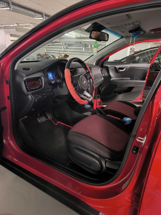 Продам Kia Stonic 2018 року — відмінний стан