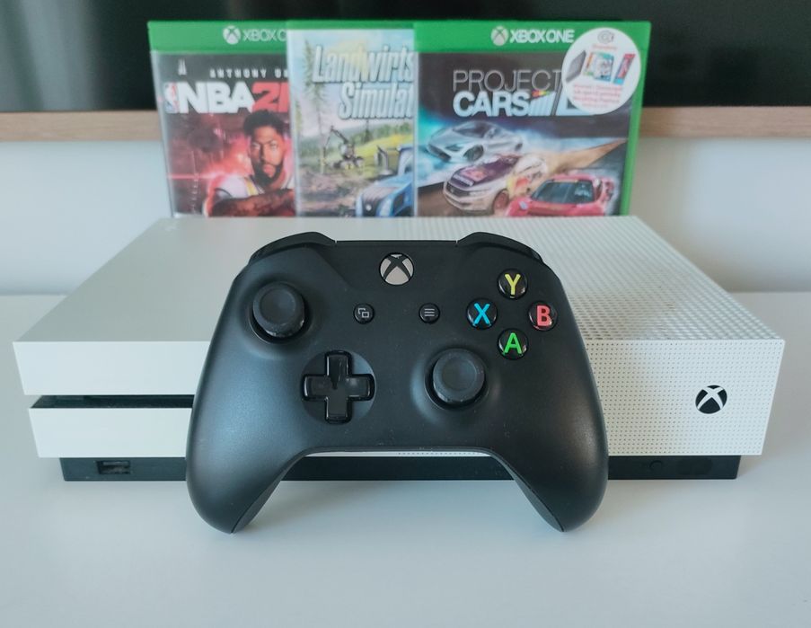 XBOX one S / Farming / FIFA / Project Cars  2