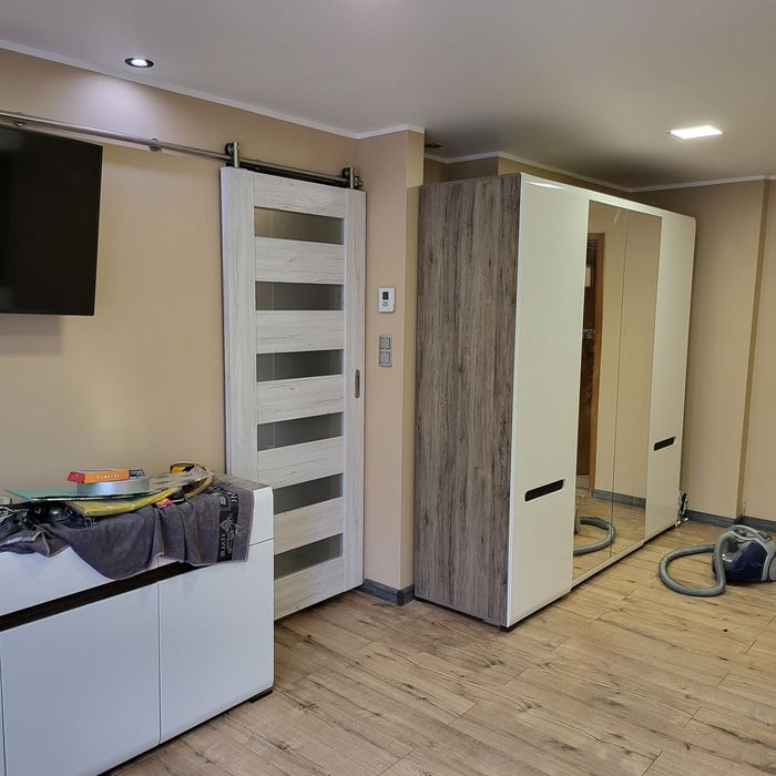 Zamienię 3- pokoje na kawalerke