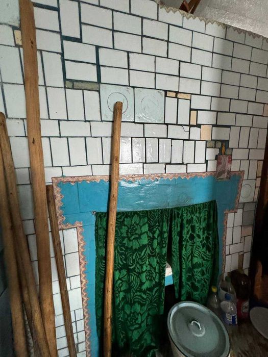 Будинок в селі Гориця