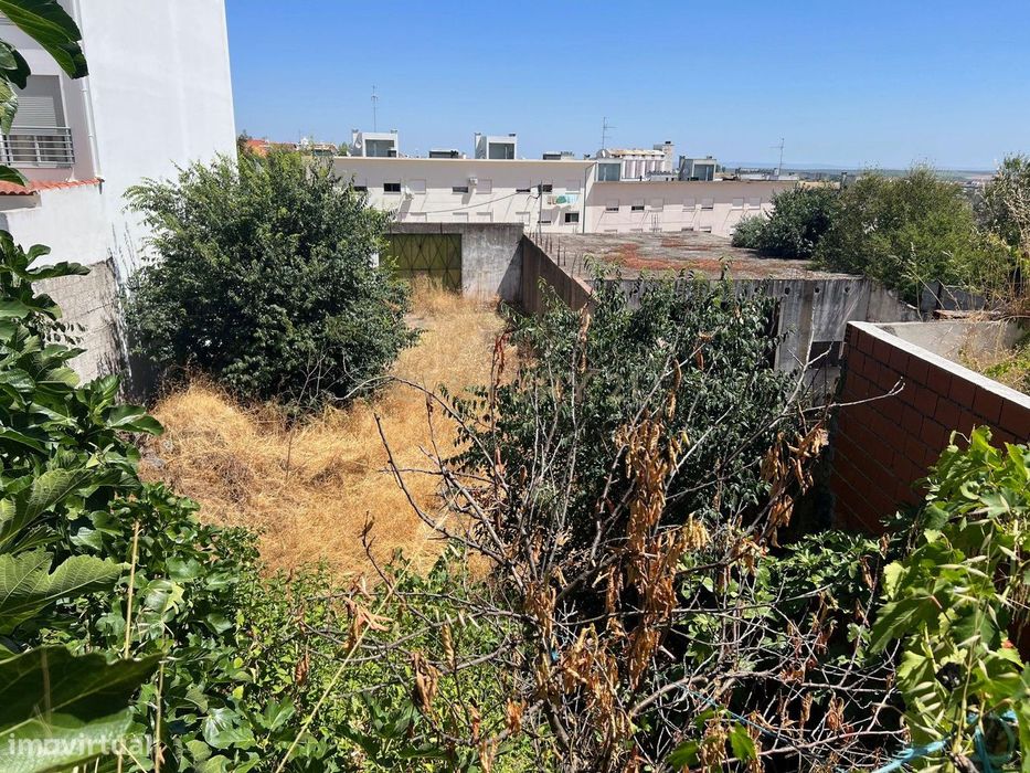 Apartamento T2 ,Terraço, 84m2, Rua General Teófilo da Trindade, Arrend