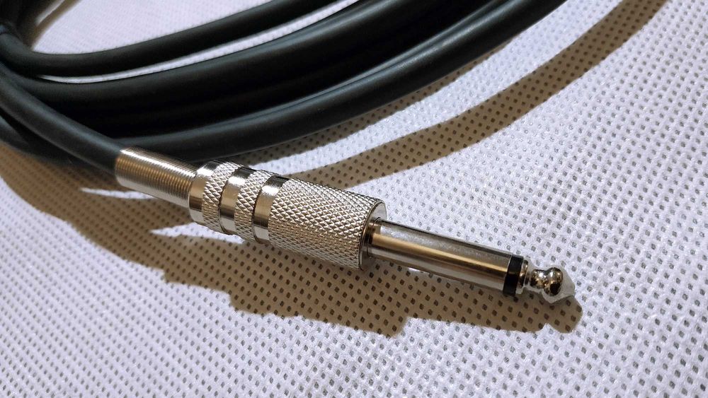 Гитарный инструментальный кабель 3 метра