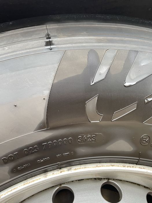 Напівпричіп Schmitz Cargobul