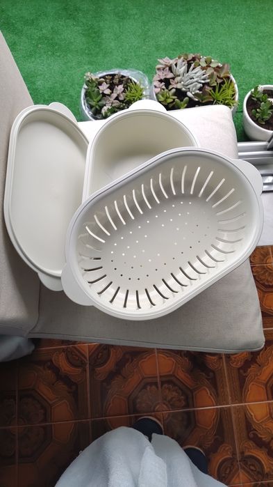 Tupperware da esquerda