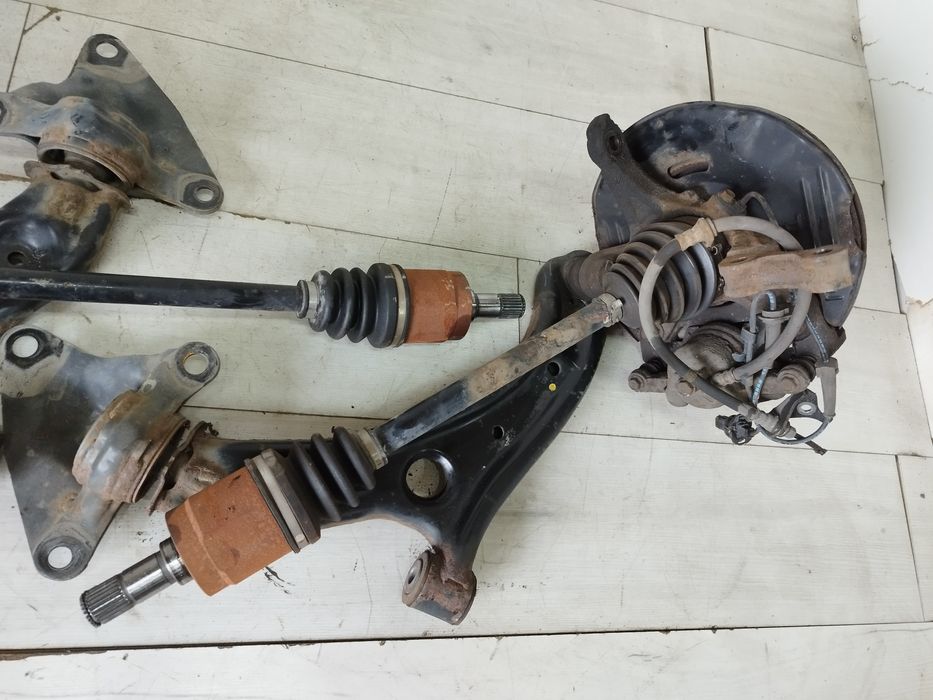 Honda Jazz III 09-15 Półoś Wachacz Dolny Zwrotnica Lewa / Prawa Zacisk