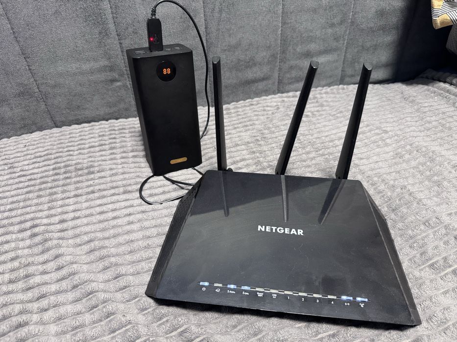 Продам Wi-Fi роутер NETGEAR AX1800 (R6700AX