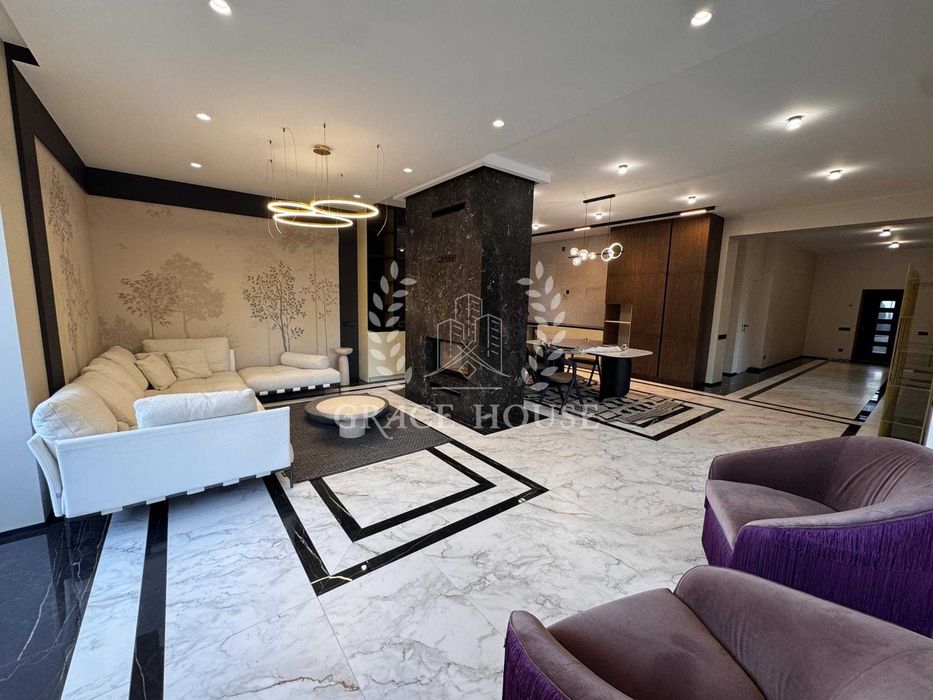 Продаж нового сучасного будинку з ремонтом 287 м², 10 сот, Ходосіївка