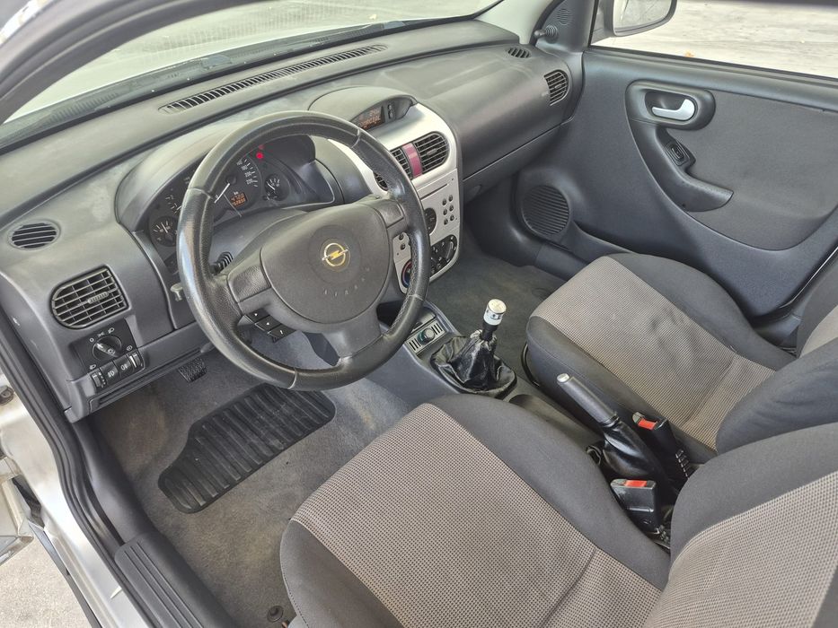 Opel Corsa 1.2 Gasolina – 2004