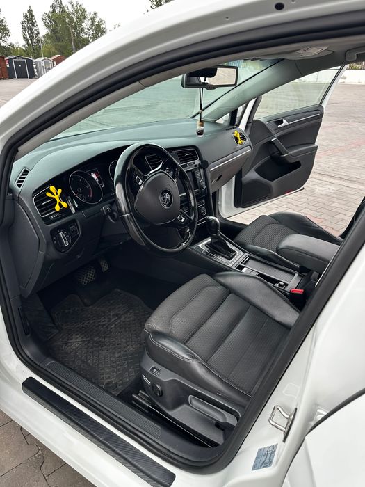 Volkswagen Golf 2013 VIN WVWZZZAUZEW119680 фото оголошення 10 з 24