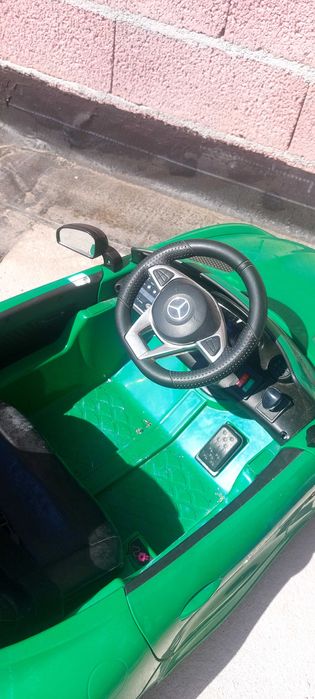 Carro eletrico infantil mercedes .