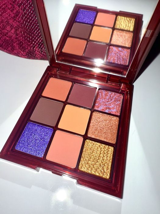 Huda Beauty Wild Obsessions Chameleon nowa paleta cieni + saszetka