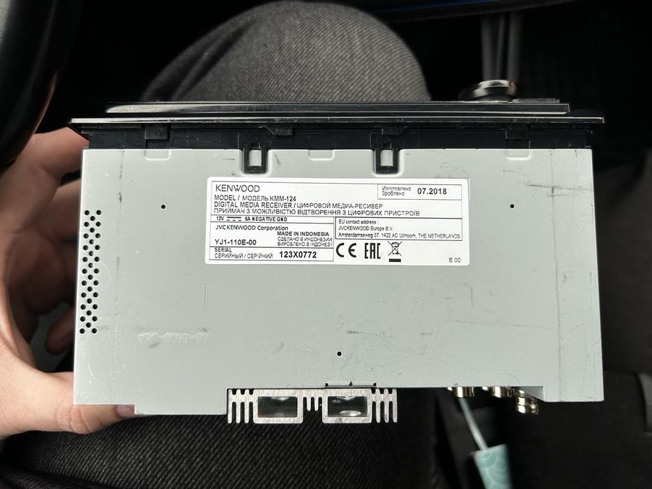 Автомагнітола KENWOOD KMM-124