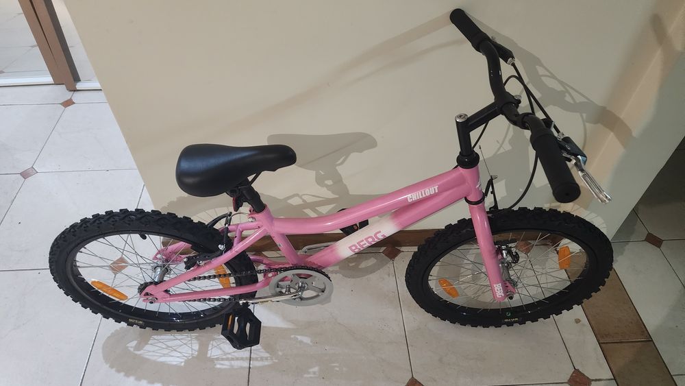 Bicicleta BERG Chillout 20" Rosa – Como Nova | Apenas 2 Utilizações