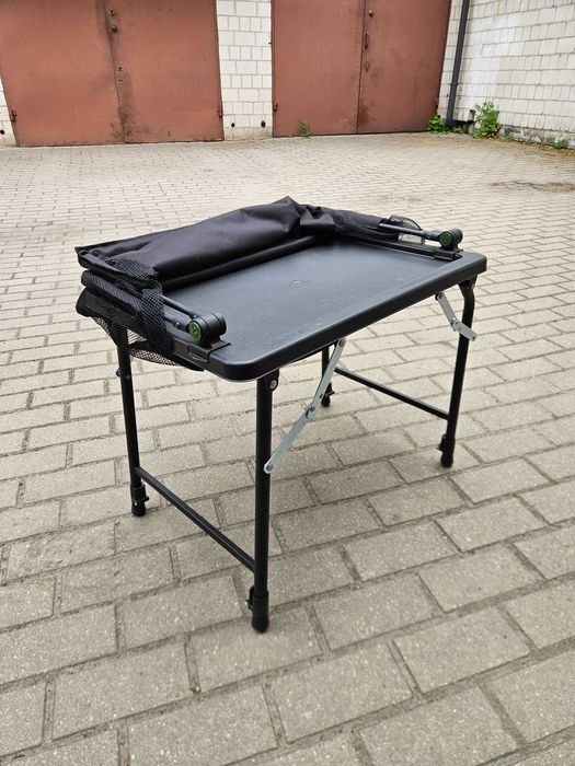 Stolik cuzo wędkarski