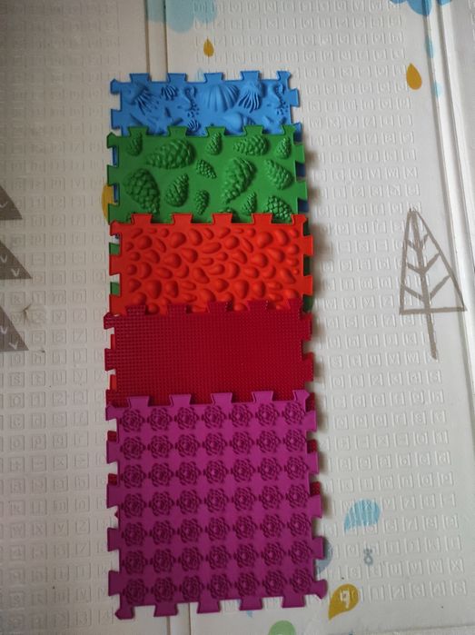 Новий ортопедичний масажний килимок-пазл Ortek