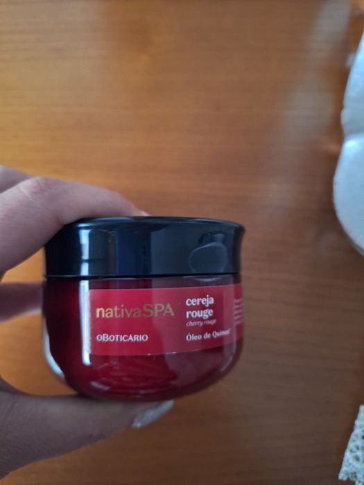Creme Firmador de Colo 5em1 Cereja Rouge Nativa Spa Boticário 200g