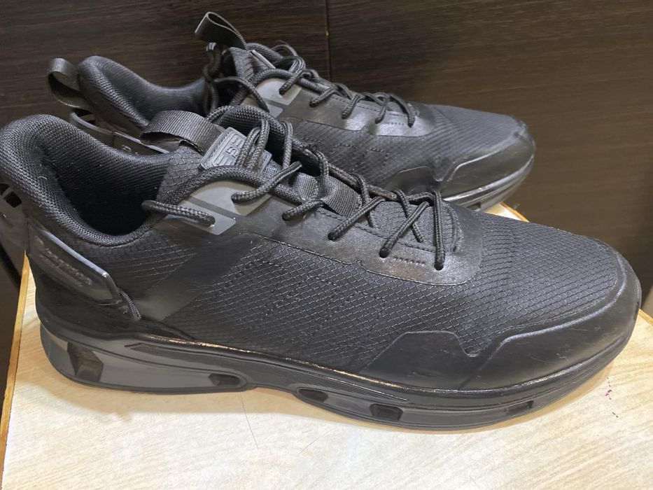 Продам демісезонне взуття