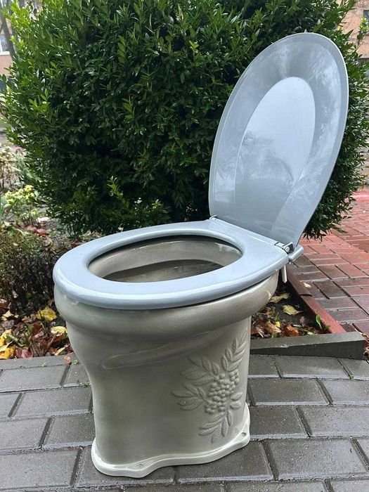 унитаз для дачного туалета