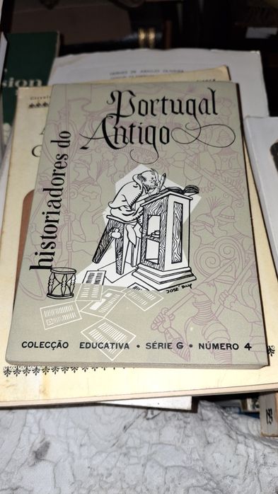 Historiadores do Portugal Antigo maria de Lurdes Pontes