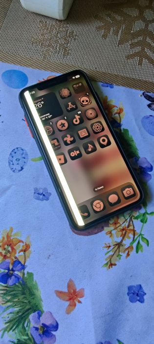Продам iPhone XS max 4/64 состояние на фото