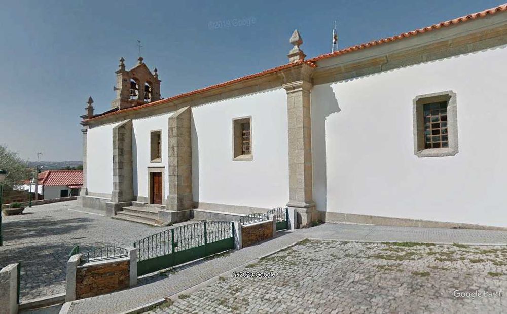 Casa Vivenda para reconstrução - Pinelo, Vimioso, Bragança