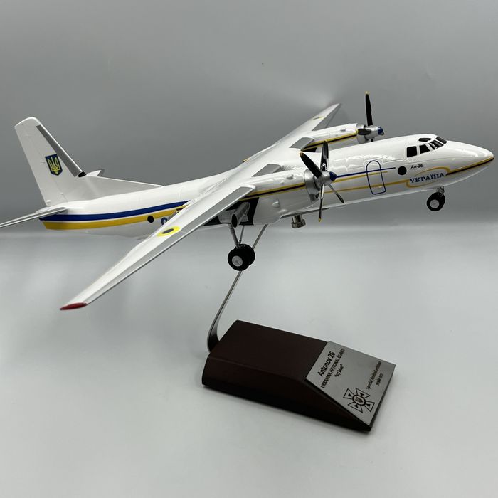 Ан-26 VITA Рятунчик , "21 ЗСУ, Літак-  масштабі 1:72 (40 см). Преміум