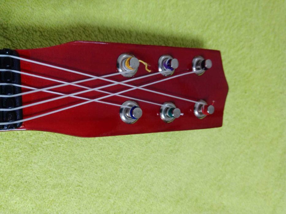 Viola/guitarra (viola pequena)