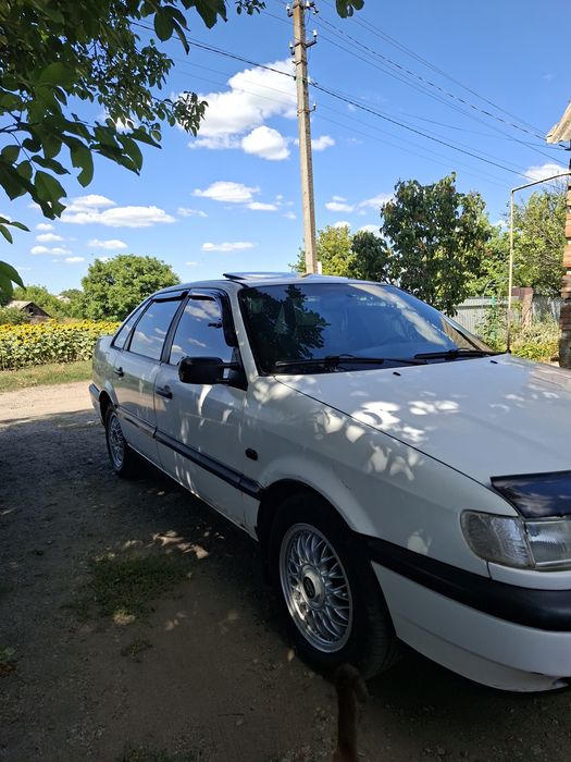 Volkswagen Passat 1994 VIN WVWZZZ3AZRB150627 фото оголошення 3 з 8