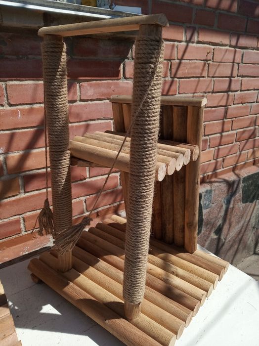 Когтеточка для кота