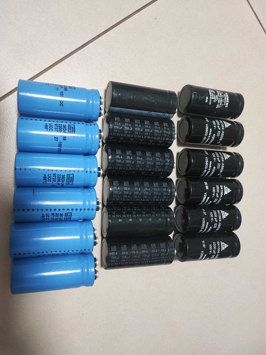 Конденсатори 2200мкф,100вольт