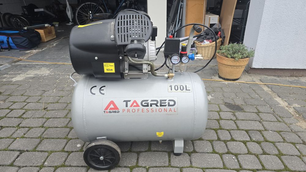 Kompresor olejowy Targed 100L