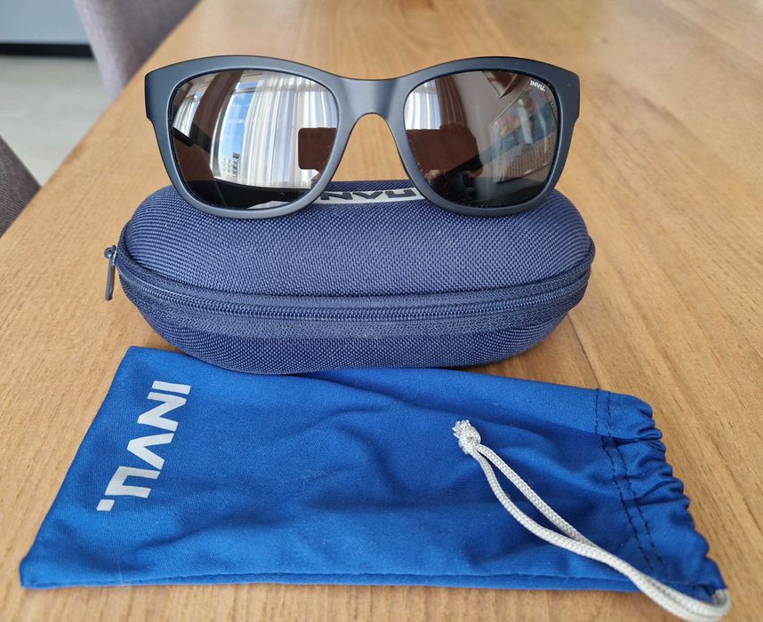 Окуляри сонцезахисні дитячі INVU Polarized 8-11 років